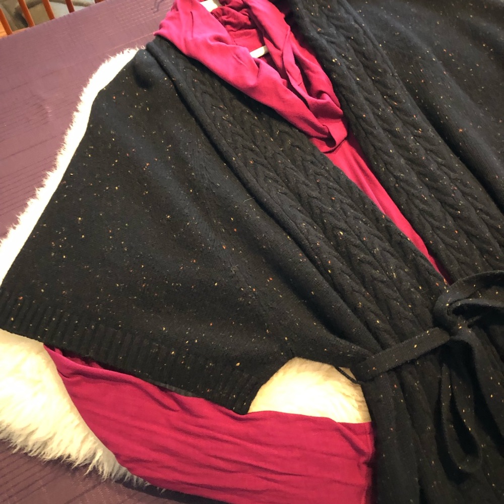 Black cashmere sweater wrap with multicolor specks